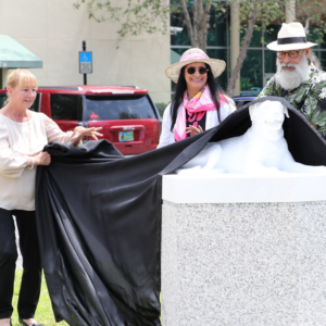 Unveiling Molly's Statue